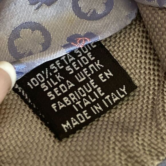 Chanel CC Logo Four Leaf Clover 100% Silk Tie - Picture 11 of 13